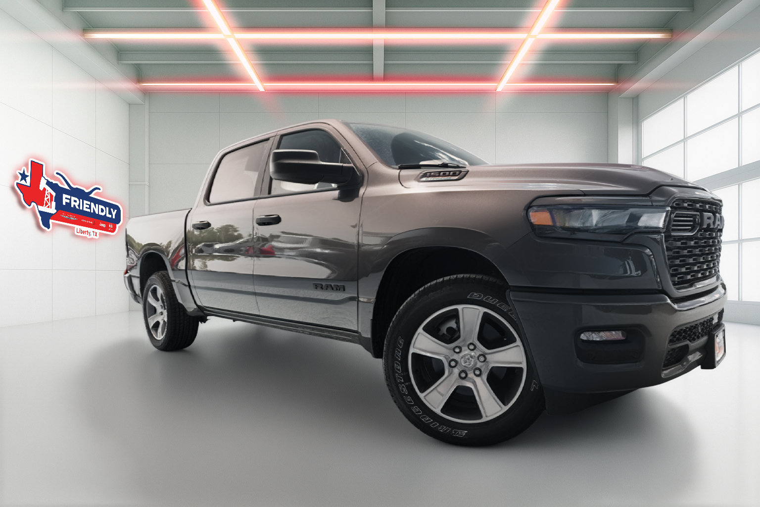 2027 Ram 1500 EXPRESS CREW CAB 4X2 5'7 BOX Pickup