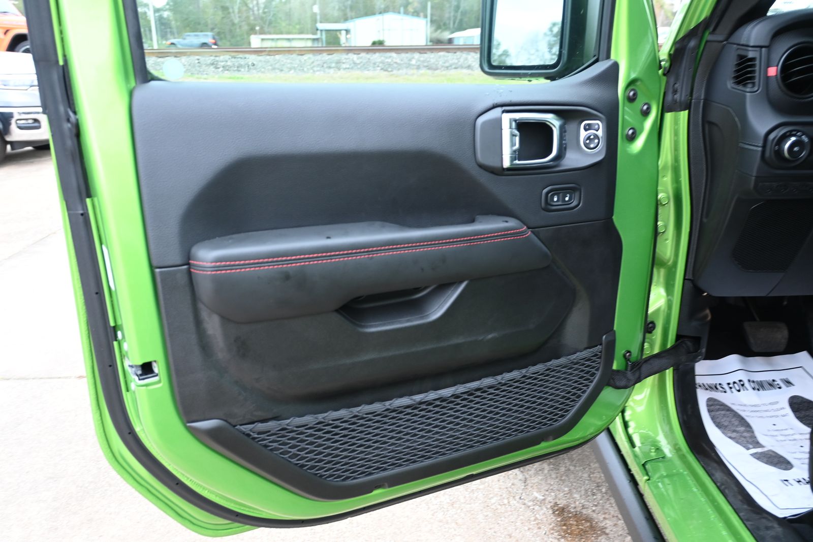 2025 Jeep Wrangler 4-Door Rubicon - Photo 7