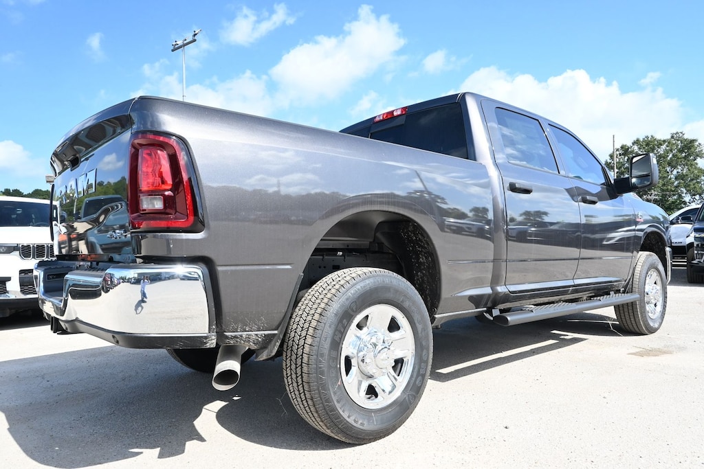 New 2026 Ram 2500 TRADESMAN CREW CAB 4X4 6'4 BOX Pickup