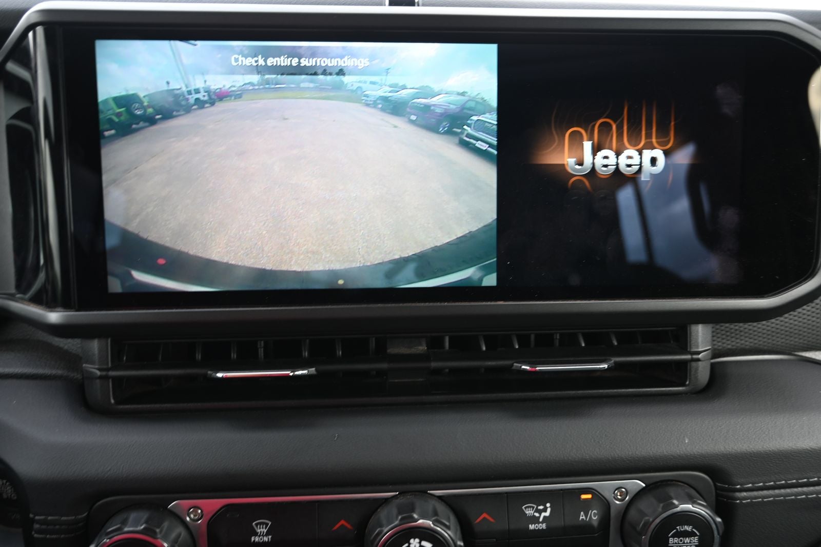 2024 Jeep Wrangler 4-Door Rubicon - Photo 18