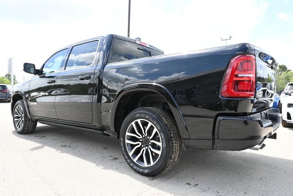 New 2026 Ram 1500 LIMITED LONGHORN CREW CAB 4X4 5'7 BOX Pickup