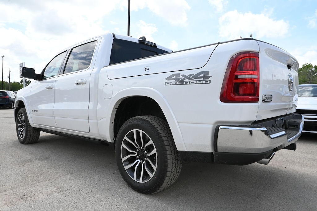 New 2026 Ram 1500 LIMITED LONGHORN CREW CAB 4X4 5'7 BOX Pickup