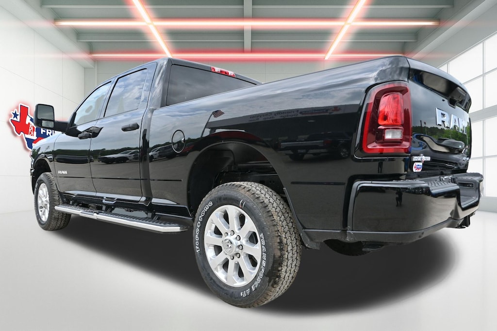New 2026 Ram 2500 LONE STAR CREW CAB 4X4 6'4 BOX Pickup
