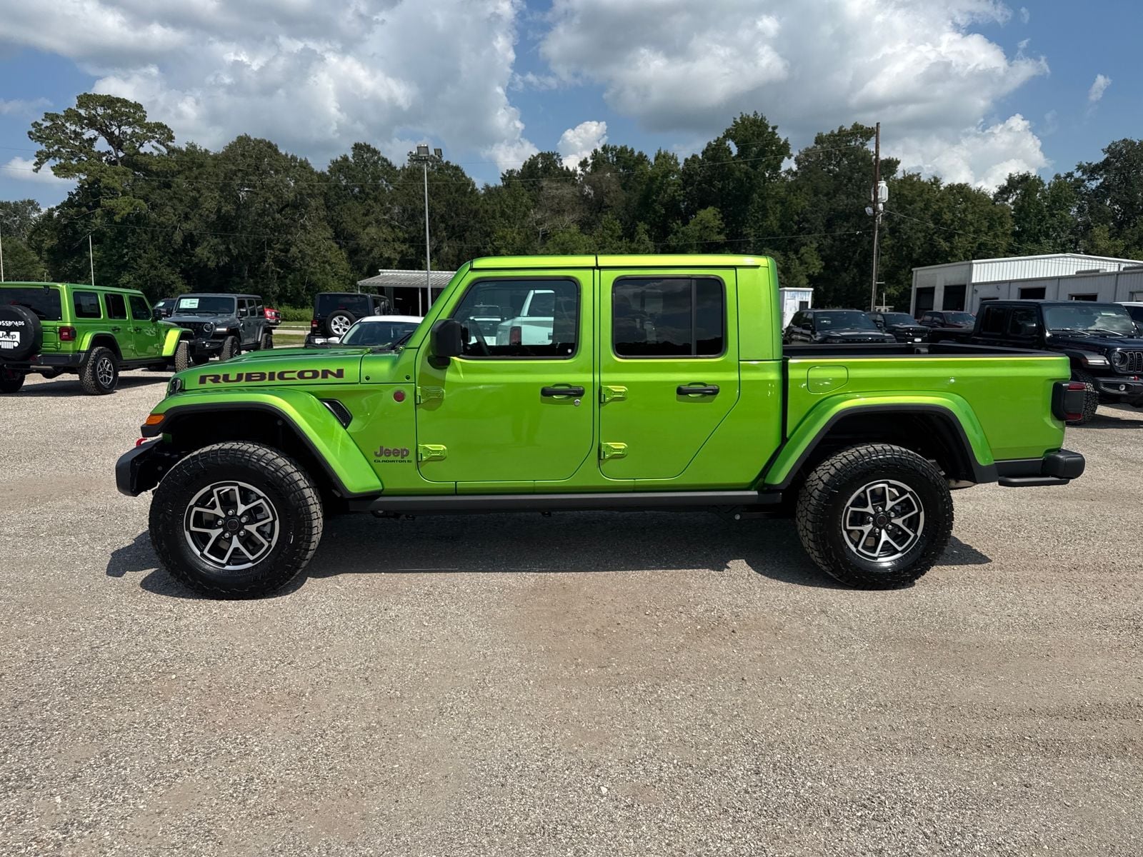 2025 Jeep Gladiator Rubicon photo 2