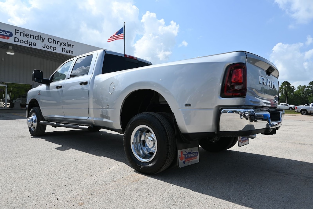 New 2026 Ram 3500 TRADESMAN CREW CAB 4X4 8' BOX Pickup