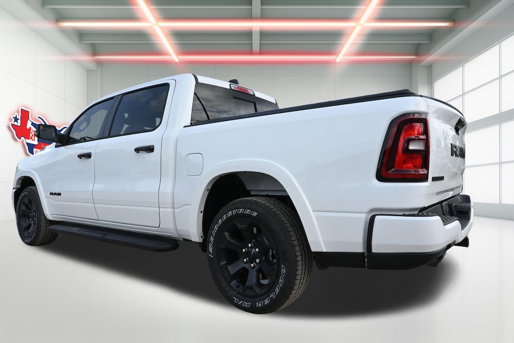 New 2026 Ram 1500 BIG HORN CREW CAB 4X4 5'7 BOX Pickup