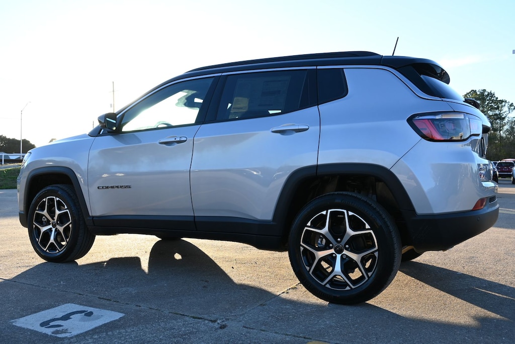 New 2026 Jeep Compass LIMITED 4X4 Sport Utility