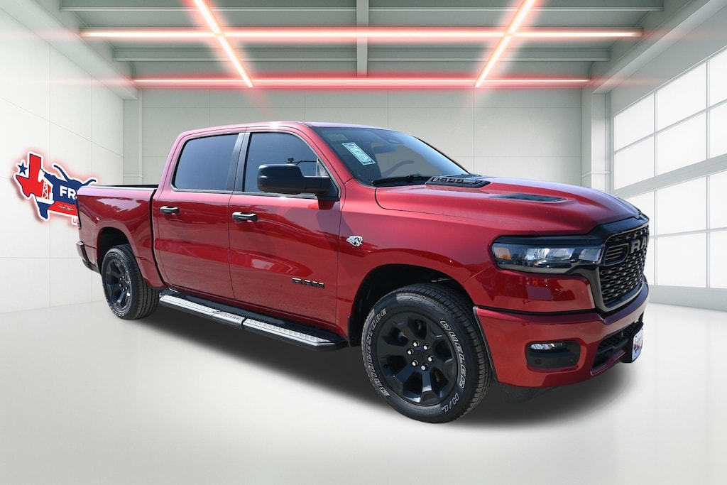 New 2026 Ram 1500 EXPRESS CREW CAB 4X4 5'7 BOX Pickup