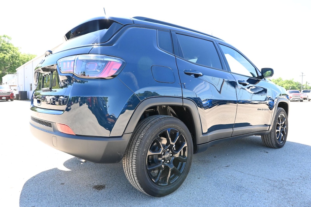 New 2026 Jeep Compass LATITUDE ALTITUDE 4X4 Sport Utility