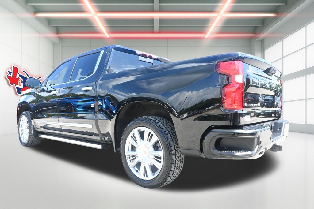 Used 2022 Chevrolet Silverado 1500 High Country Truck Crew Cab