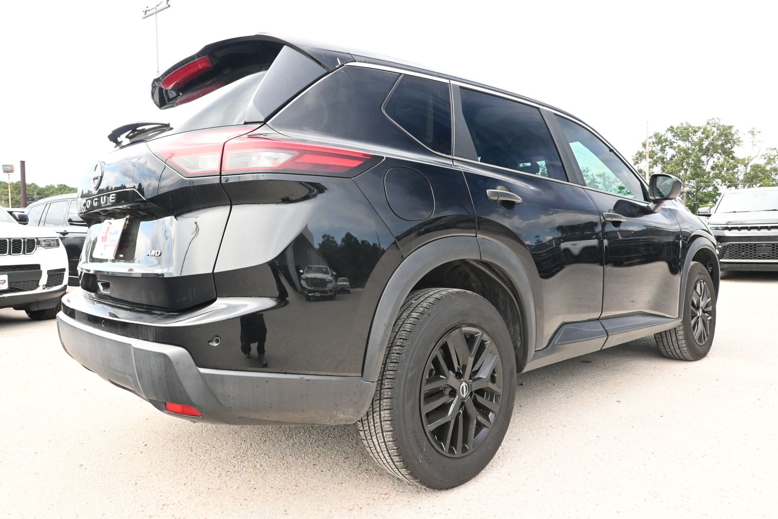 Used 2024 Nissan Rogue S with VIN 5N1BT3ABXRC691465 for sale in Liberty, TX