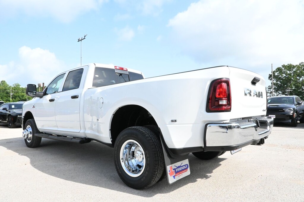 New 2026 Ram 3500 TRADESMAN CREW CAB 4X4 8' BOX Pickup