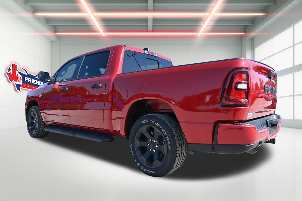 New 2026 Ram 1500 EXPRESS CREW CAB 4X4 5'7 BOX Pickup