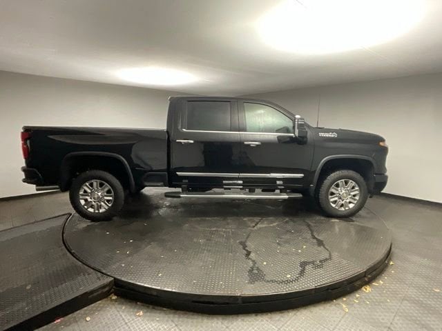 2026 Chevrolet Silverado 3500 HD High Country - Photo 8