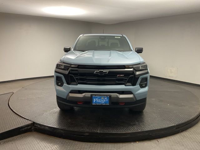 2025 Chevrolet Colorado Z71 photo 2