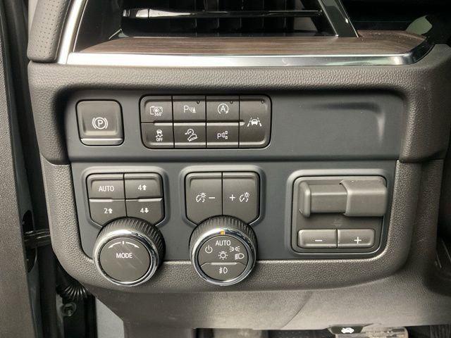 2026 Chevrolet Tahoe Premier - Photo 13