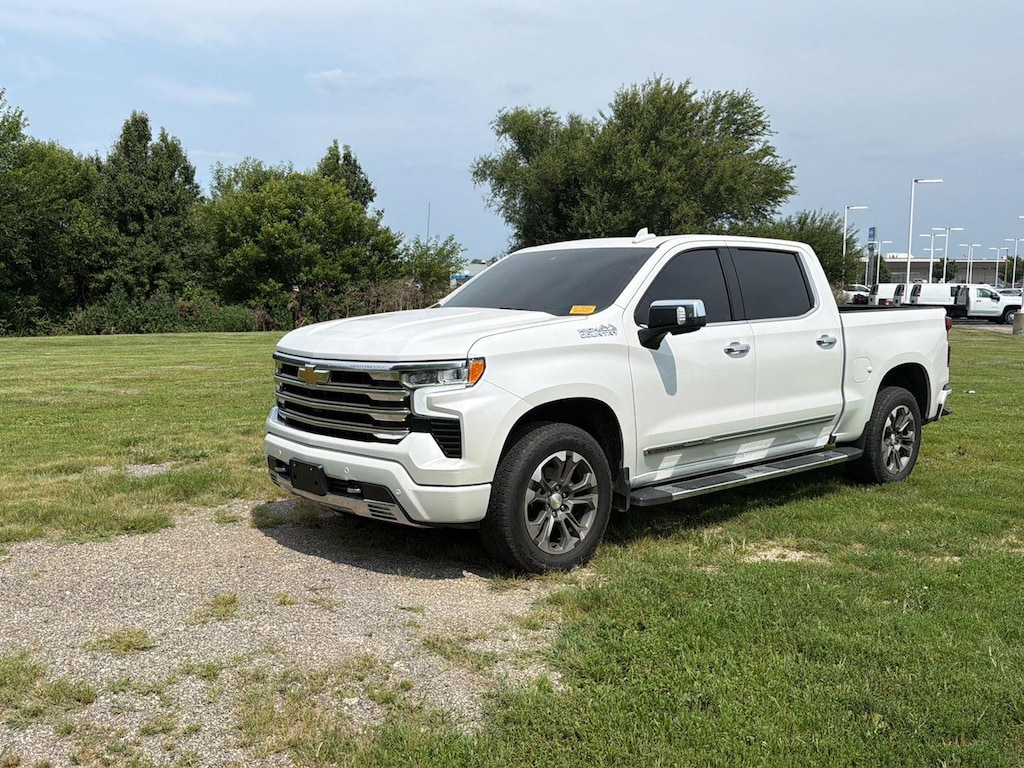 Used 2022 Chevrolet Silverado 1500 High Country Truck