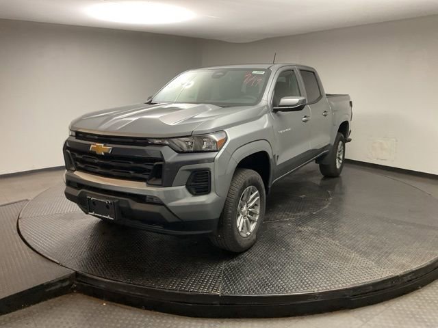 2026 Chevrolet Colorado LT photo 3