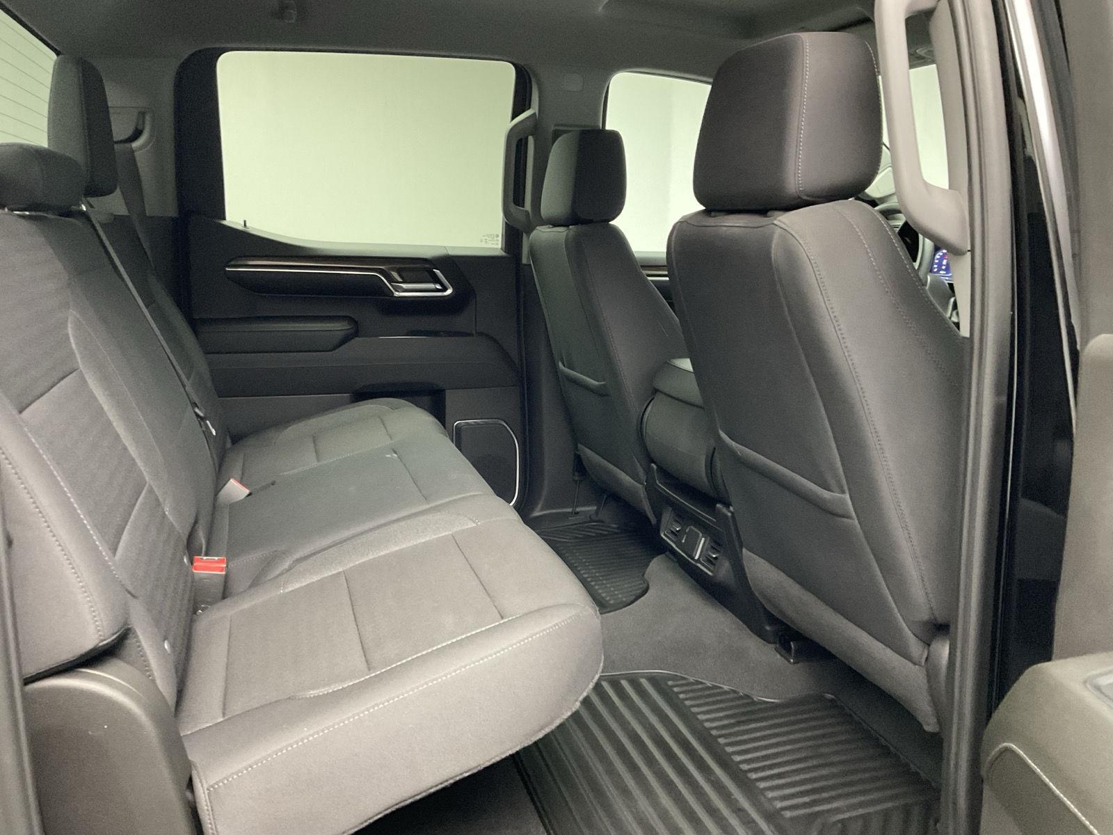 2024 Chevrolet Silverado 1500 LT - Photo 27