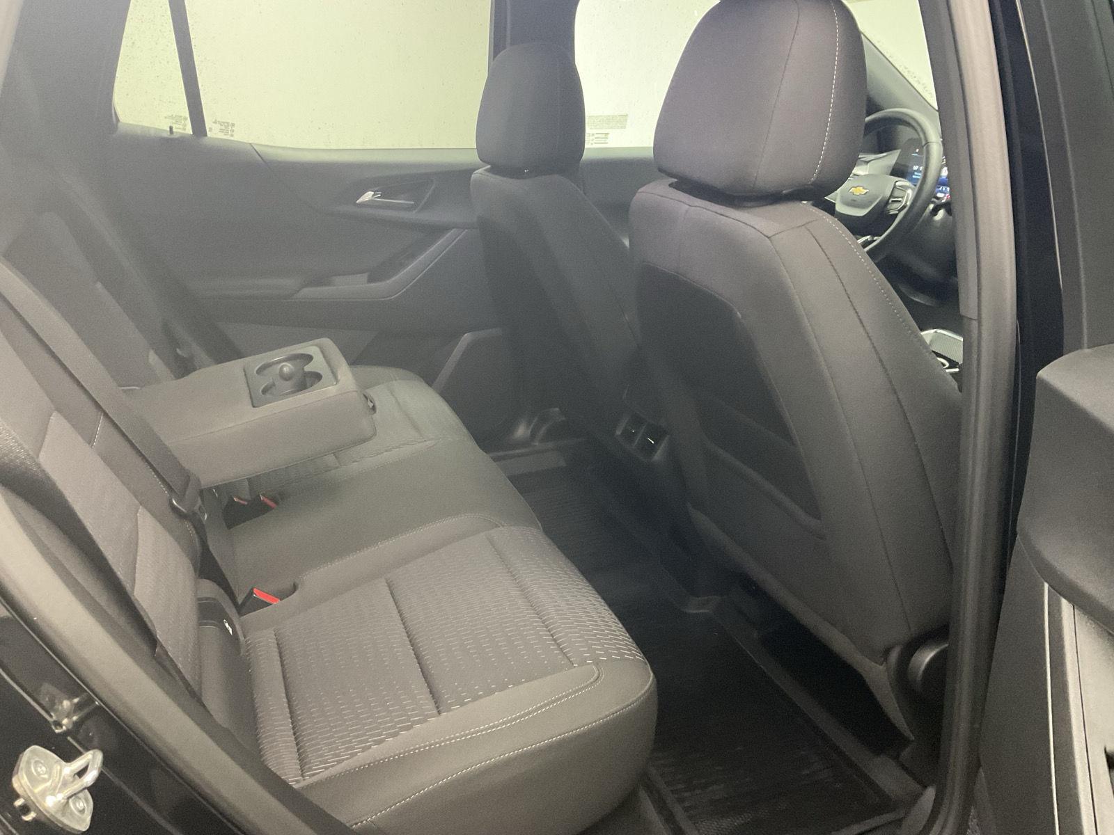 2025 Chevrolet Equinox LT - Photo 25