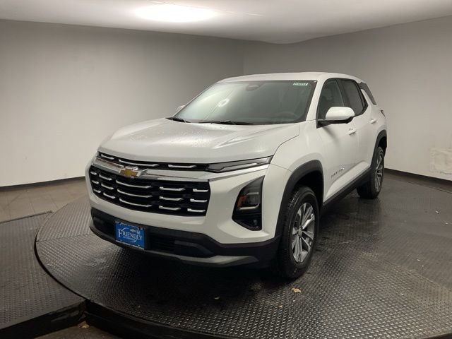 2026 Chevrolet Equinox LT photo 3