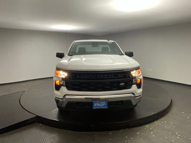 2025 Chevrolet Silverado 1500 photo 2