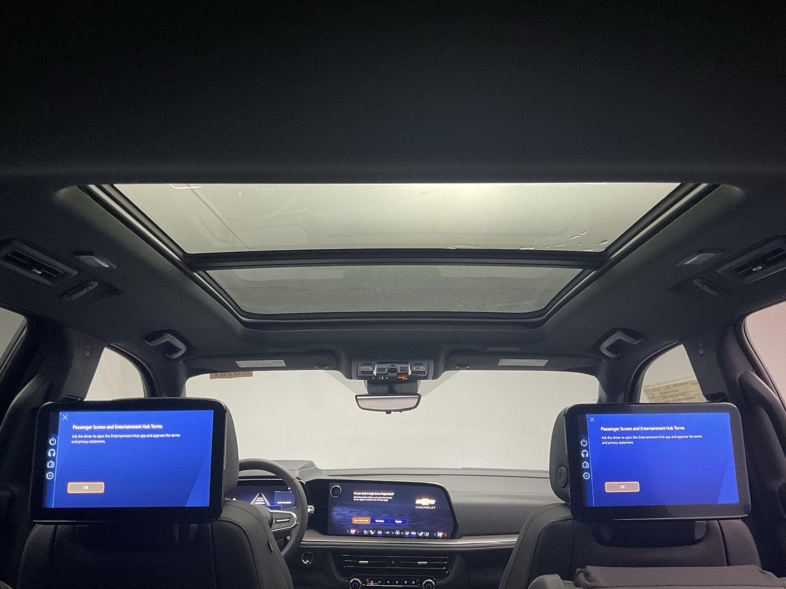 2026 Chevrolet Suburban Premier - Photo 29