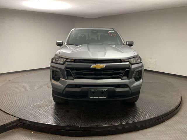 2026 Chevrolet Colorado LT photo 2