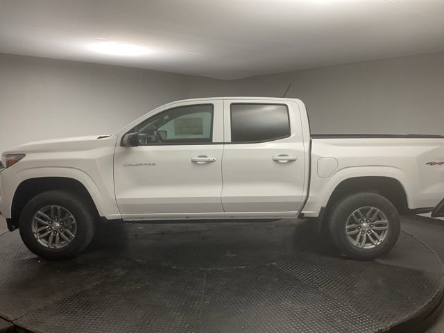2026 Chevrolet Colorado LT photo 3