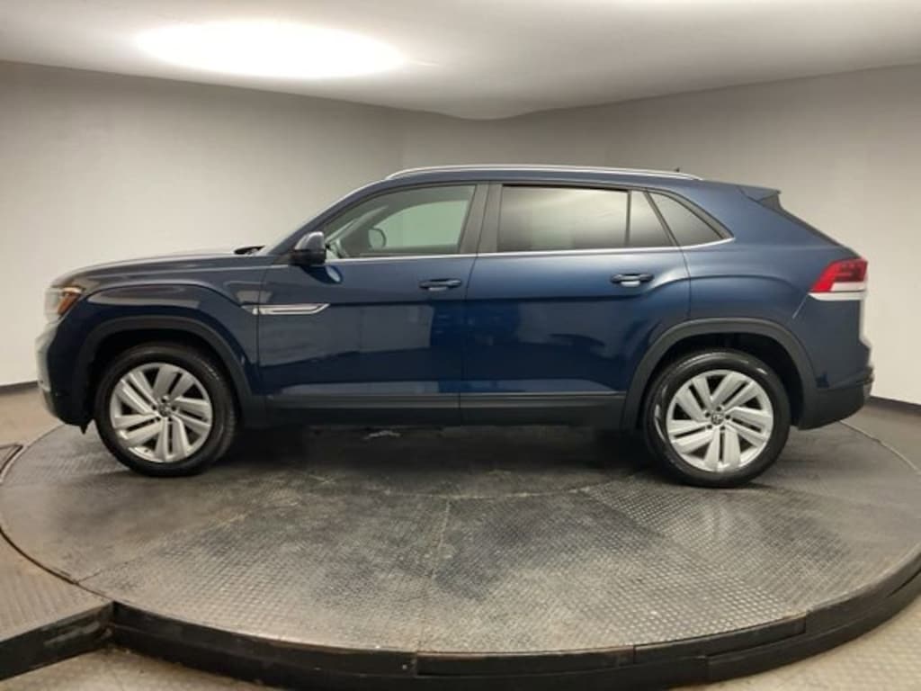 Used 2021 Volkswagen Atlas Cross Sport 2.0T SE w/Technology SUV