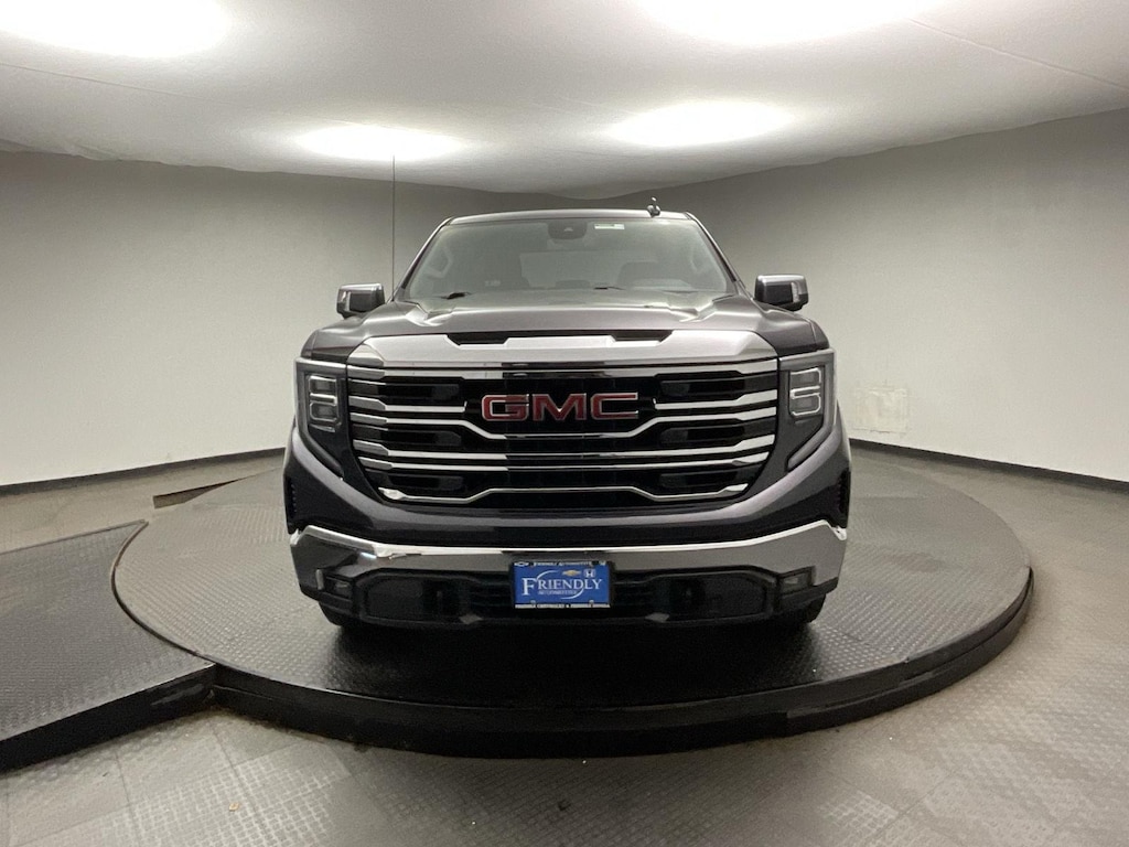 Used 2022 GMC Sierra 1500 SLT Truck Crew Cab