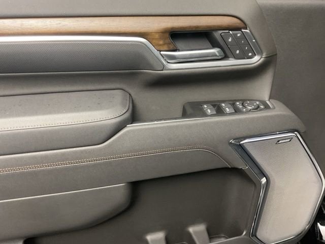 2026 Chevrolet Silverado 3500 HD High Country - Photo 10