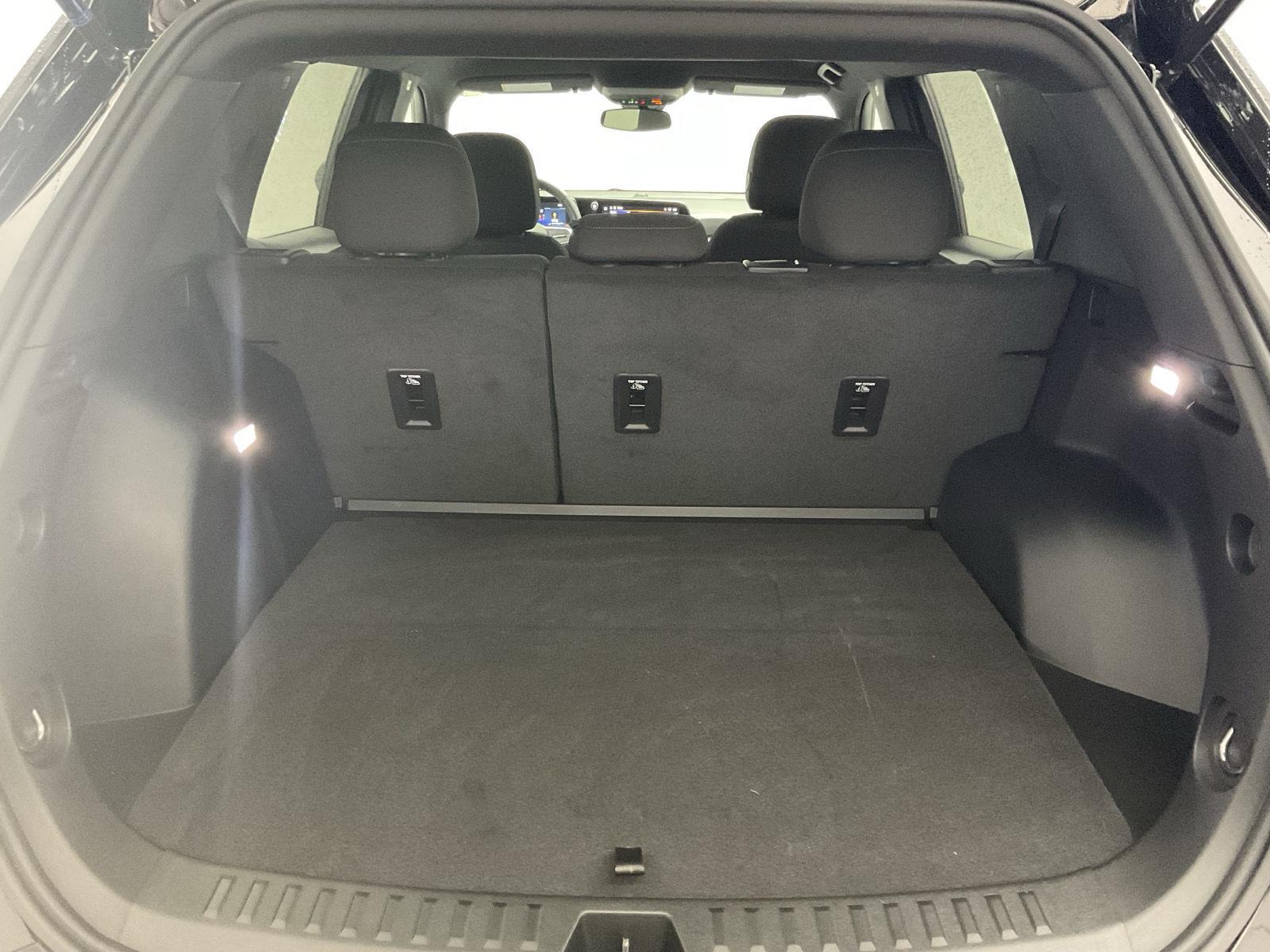2025 Chevrolet Equinox LT - Photo 27
