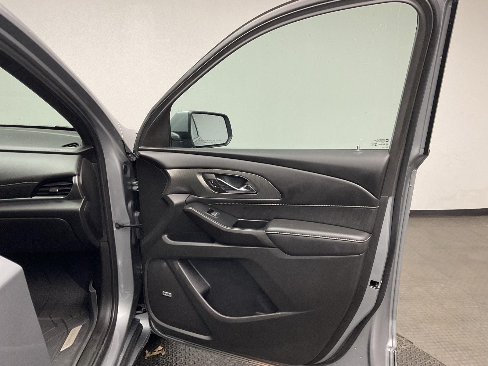 2023 Chevrolet Traverse Premier - Photo 25