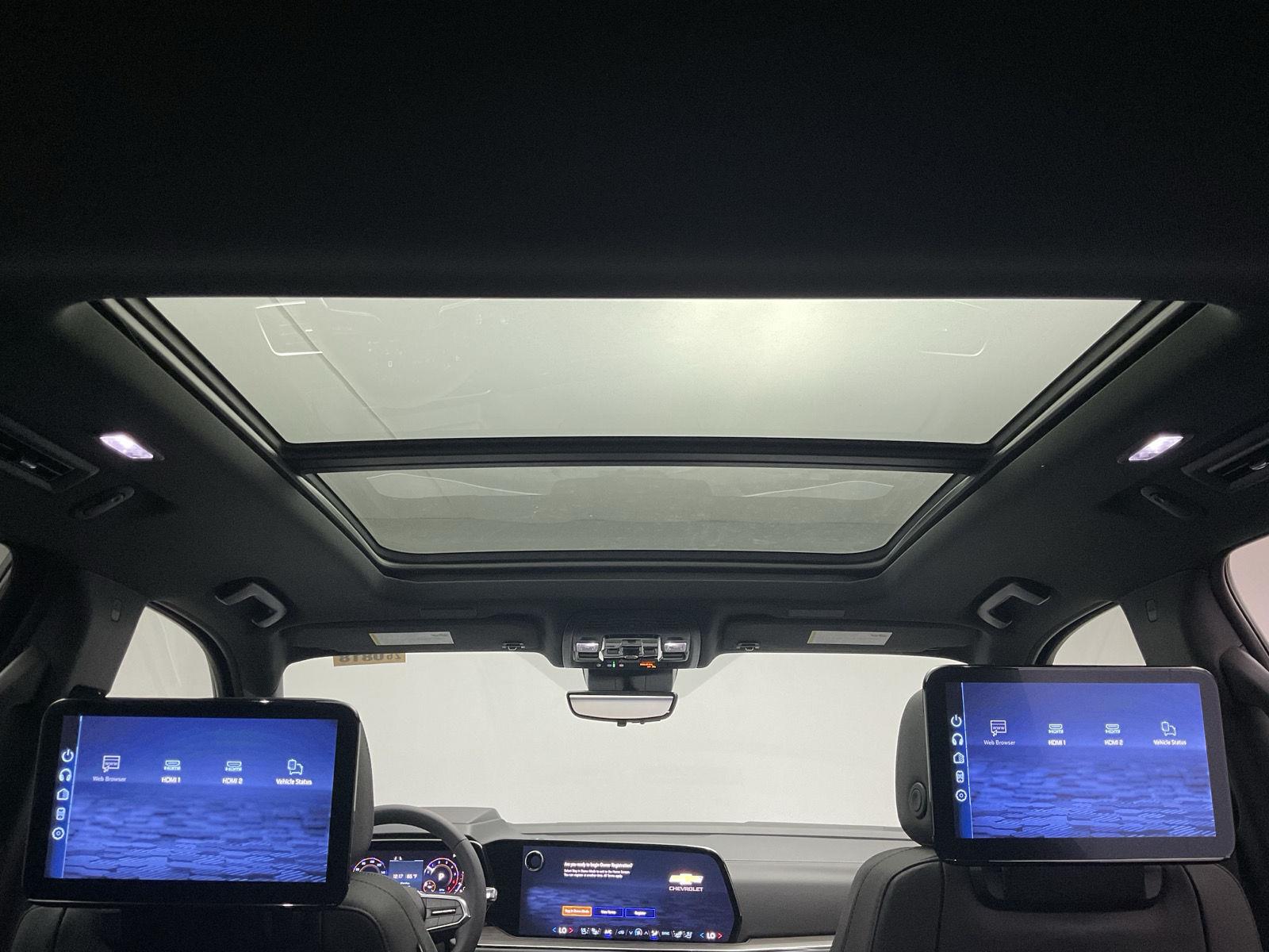 2026 Chevrolet Suburban Premier - Photo 29