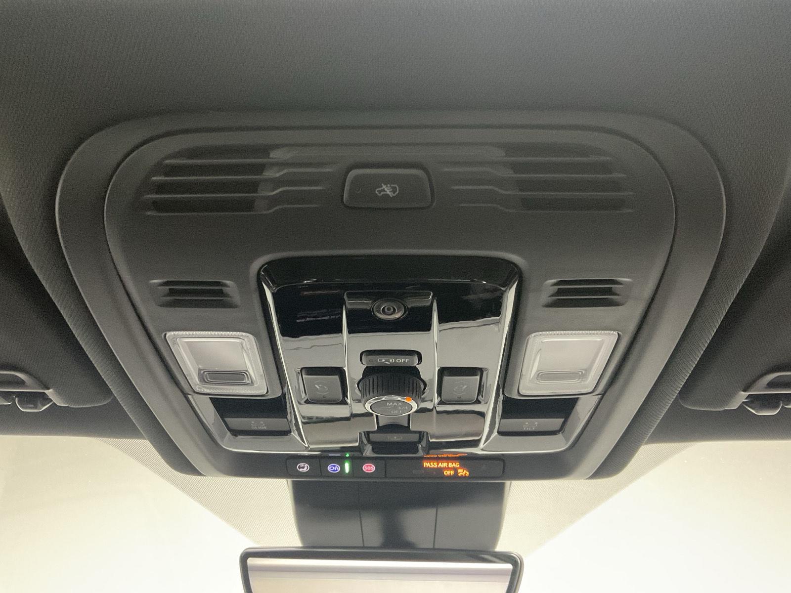 2026 Chevrolet Suburban Premier - Photo 20