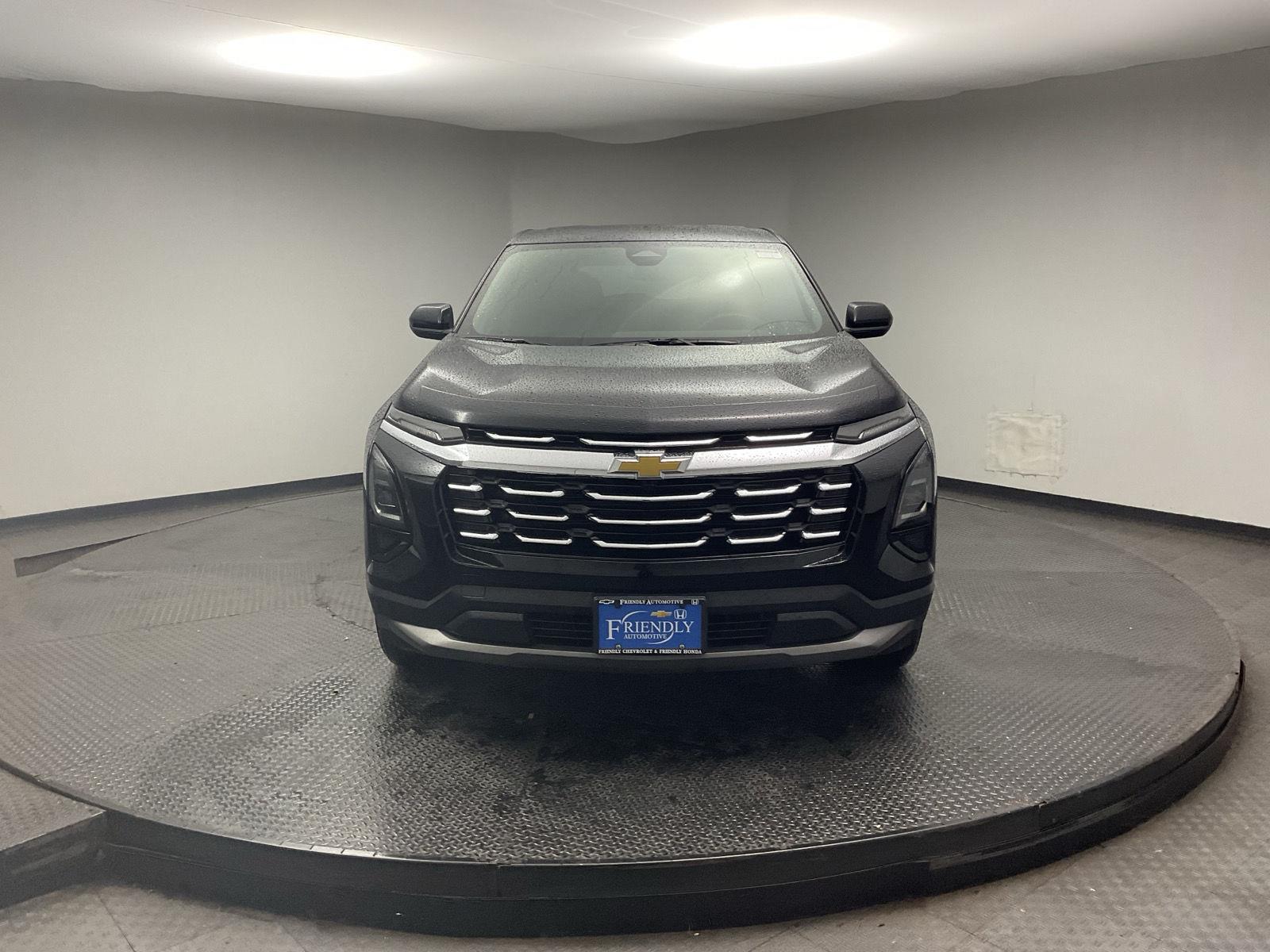 2025 Chevrolet Equinox LT - Photo 2