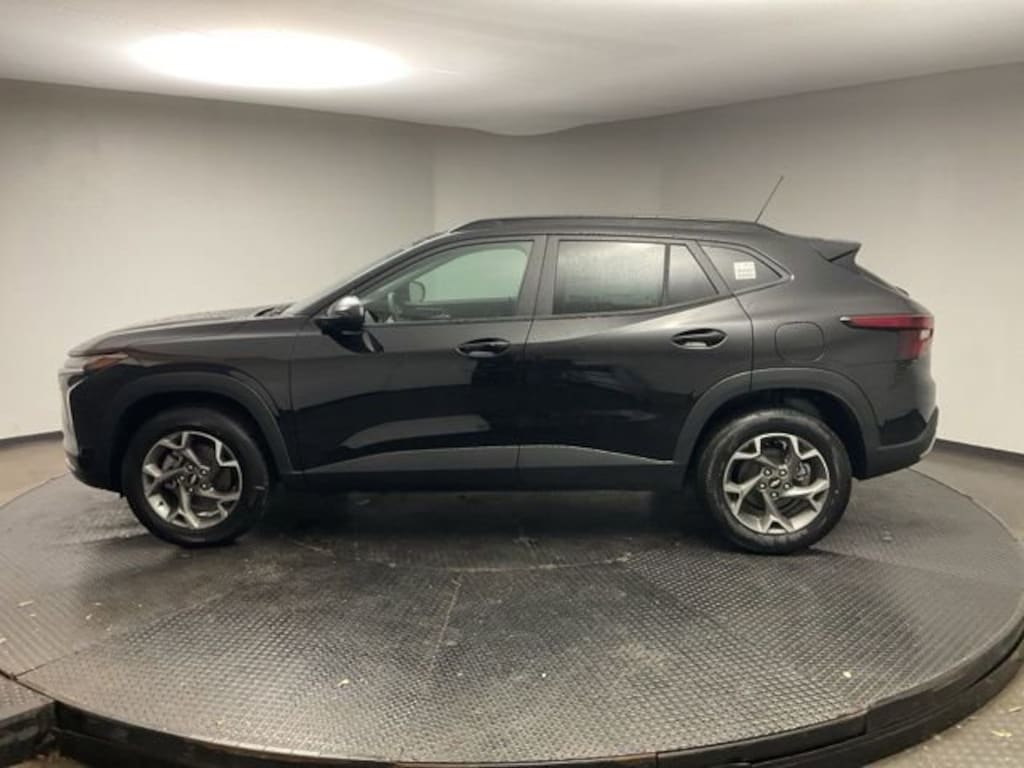 New 2026 Chevrolet Trax LT SUV