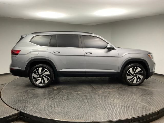 2025 Volkswagen Atlas SE w/Tech - Photo 9