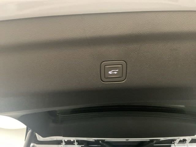2026 Chevrolet Tahoe Premier - Photo 35