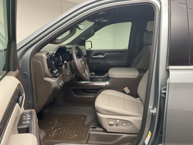 2026 Chevrolet Silverado 1500 LTZ - Photo 12