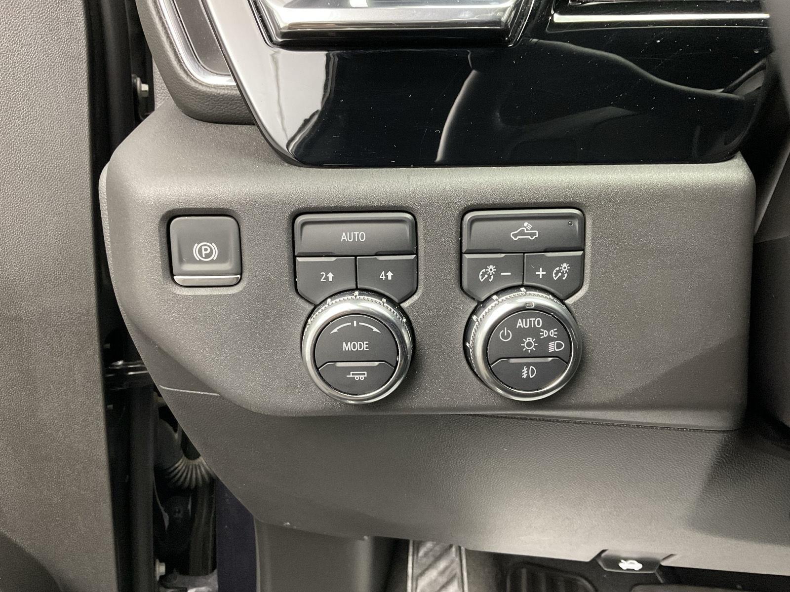 2025 GMC Sierra 1500 Elevation - Photo 13