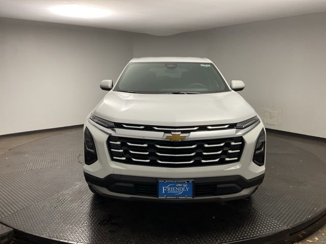 2026 Chevrolet Equinox LT photo 2