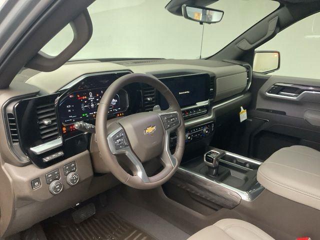2026 Chevrolet Silverado 1500 LTZ - Photo 11