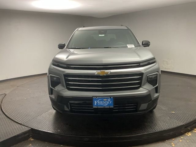 2026 Chevrolet Traverse High Country photo 2