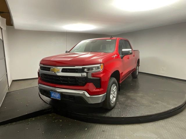 2025 Chevrolet Silverado 1500 LT photo 3