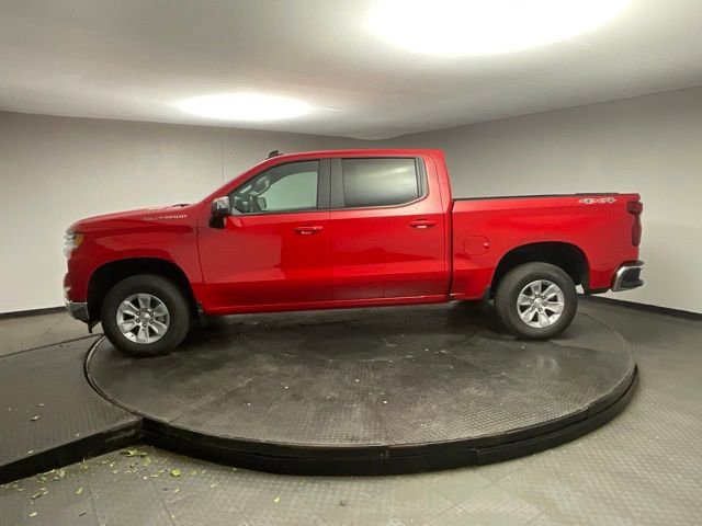 2025 Chevrolet Silverado 1500 LT photo 4