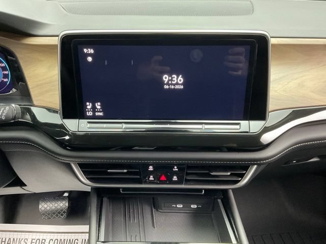2025 Volkswagen Atlas SE w/Tech - Photo 17
