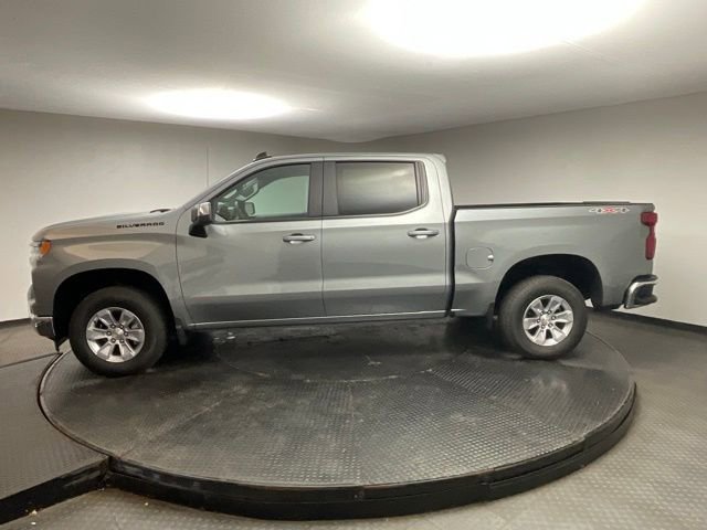 2026 Chevrolet Silverado 1500 LT photo 4