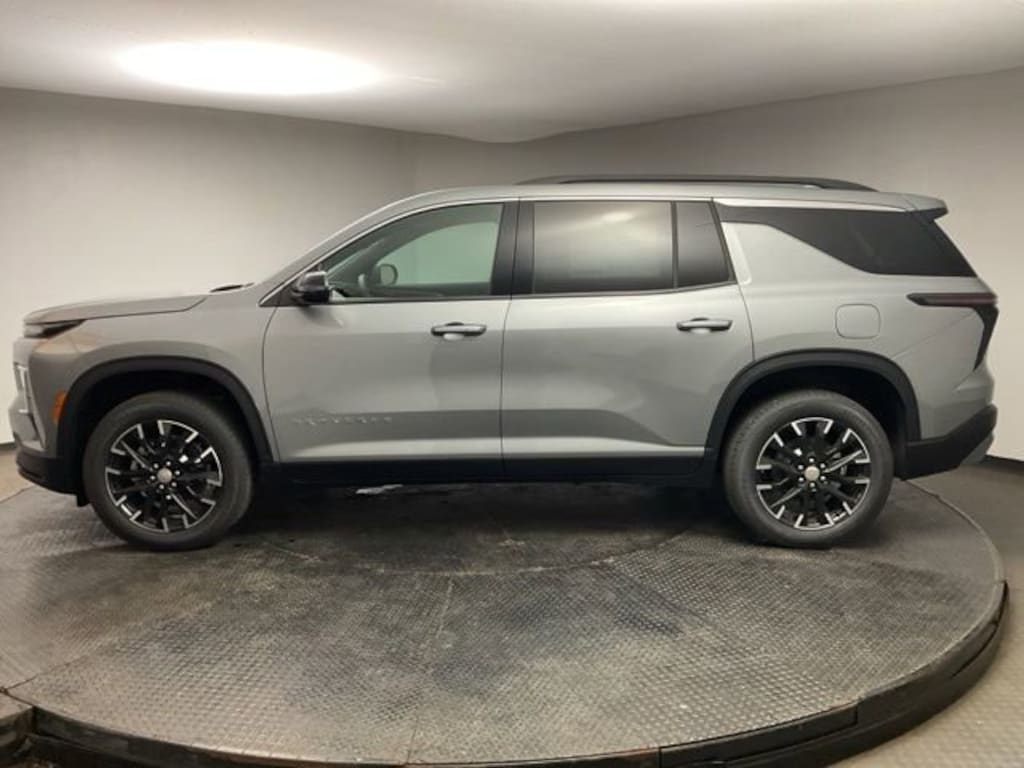 New 2026 Chevrolet Traverse LT SUV
